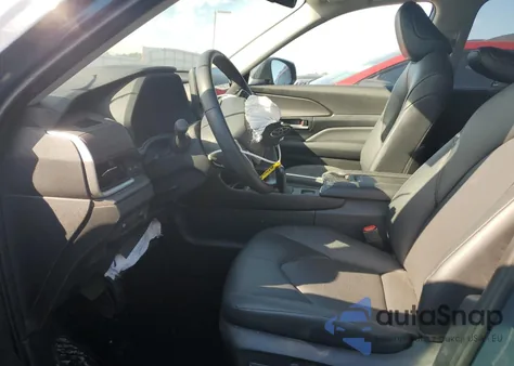 2025 Toyota Grand Highlander Le из США, поврежденный, VIN 5TDACAB58SS031961